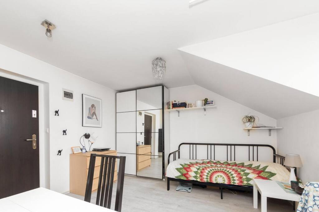The Attic Studio Apartment Bratislava Exterior foto